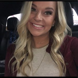 Meet your Posher, Cassie